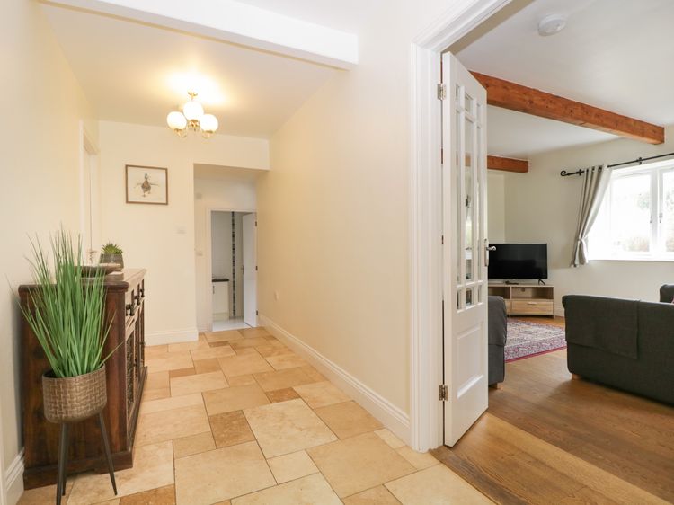 Glen Cottage, listing photograph 10