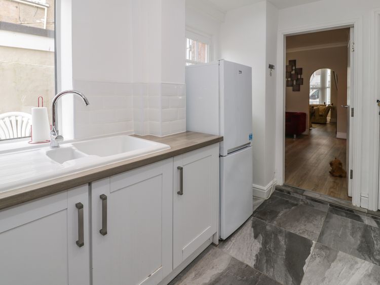 Apartment 1 - Llandudno Central, listing photograph 12