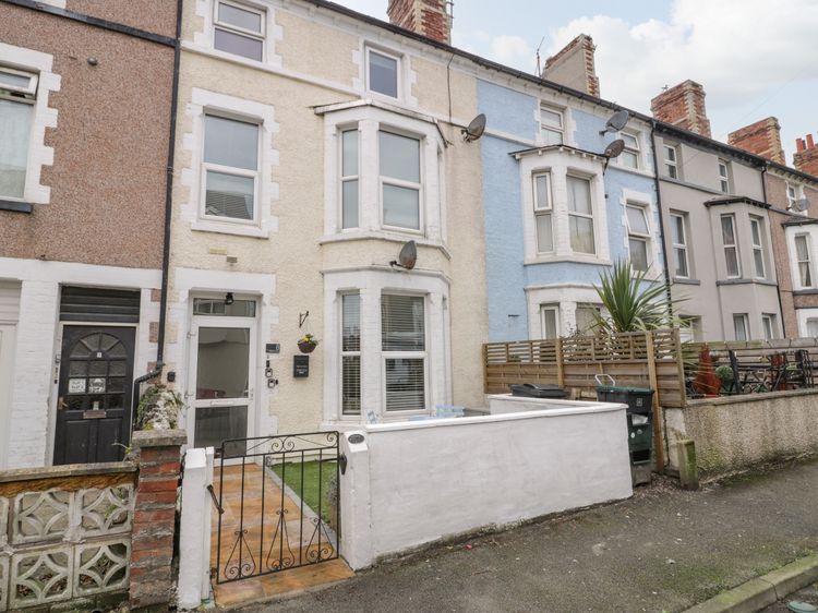 Apartment 1 - Llandudno Central, listing photograph 2