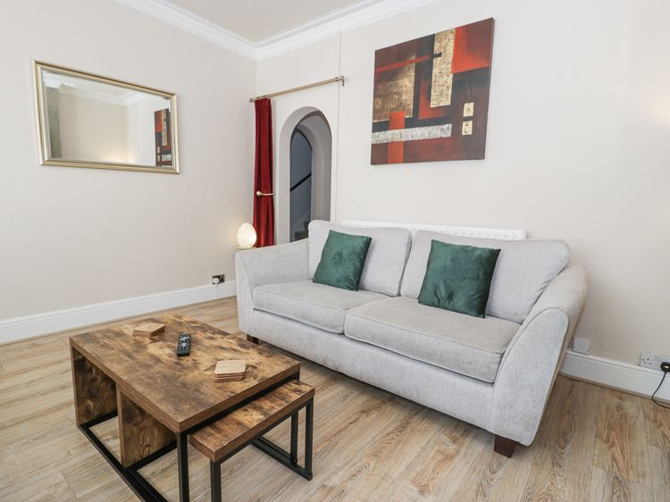 Apartment 1 - Llandudno Central, listing photograph 6