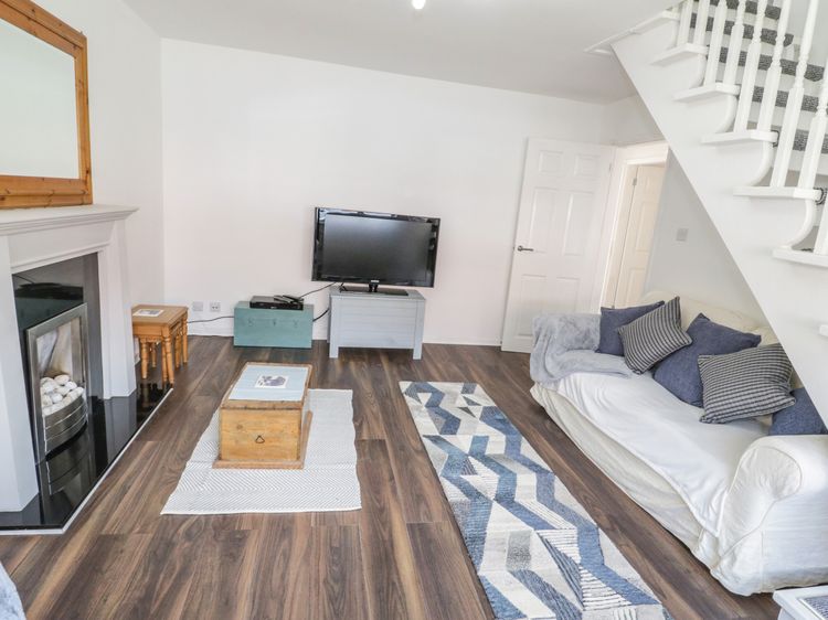 22 Gwel Yr Wyddfa, listing photograph 3
