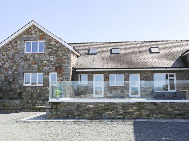 The Elberry, listing photograph 3
