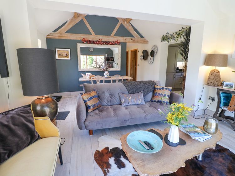 Ladycroft Barn, listing photograph 4