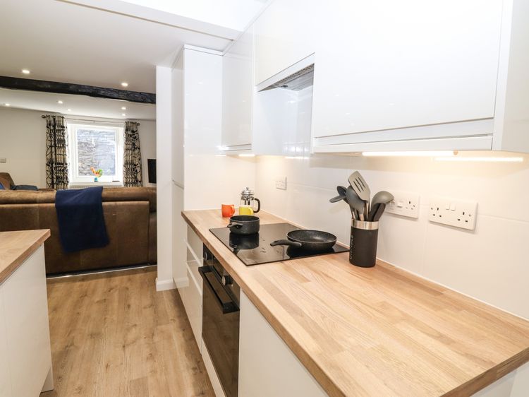 Sparrow Cottage, listing photograph 12