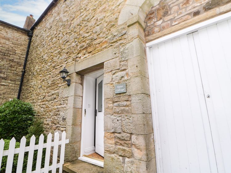 Clover Cottage, listing photograph 2
