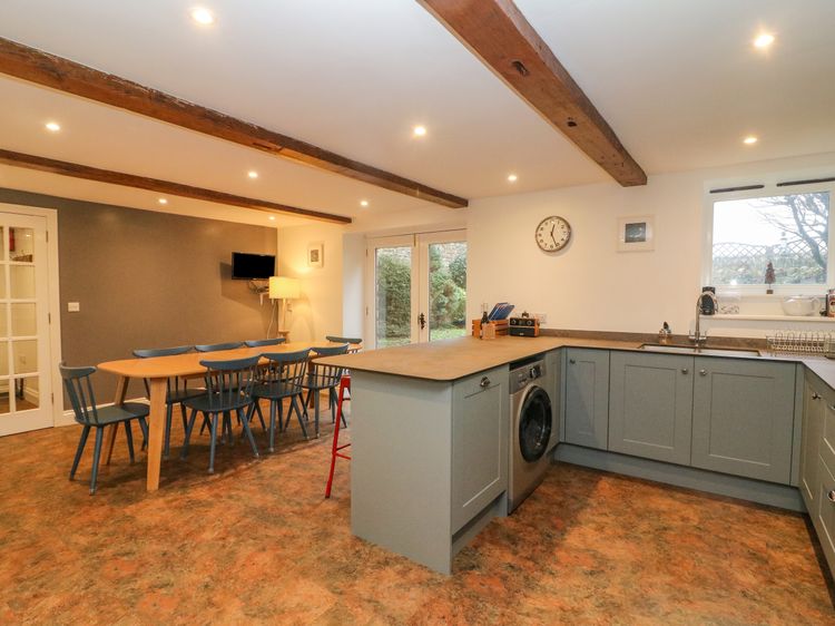Clover Cottage, listing photograph 11