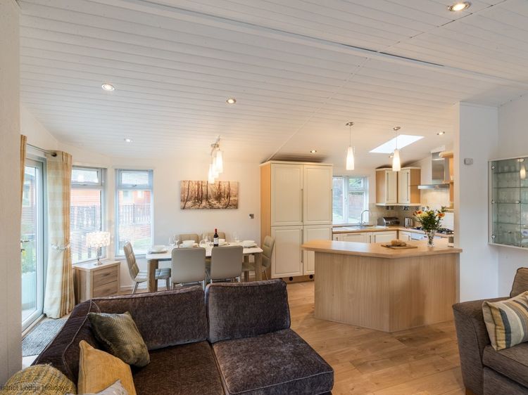 Broad Larch Lodge, listing photograph 4