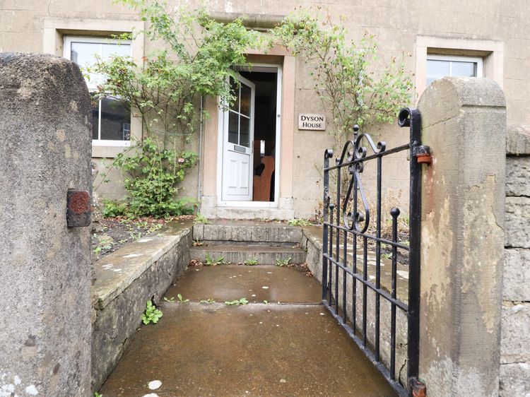 Dyson House, listing photograph 2