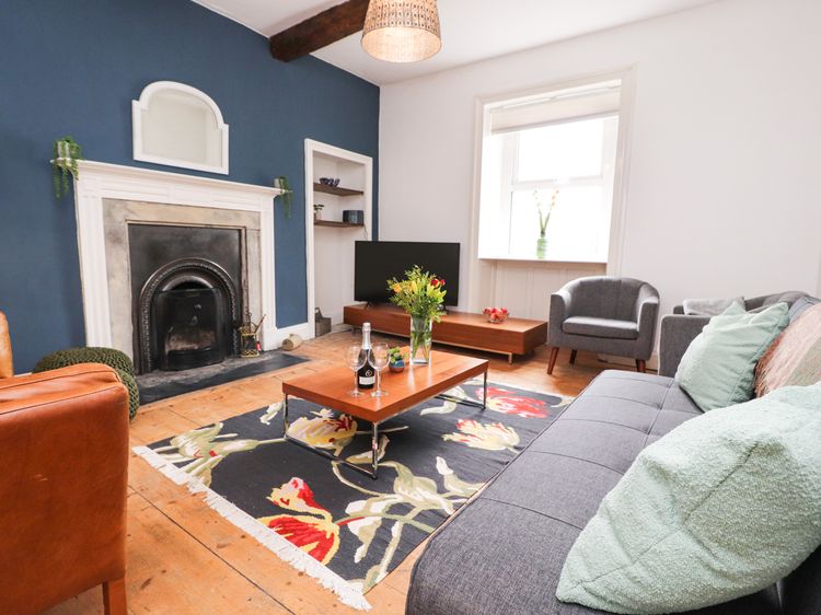 Dyson House, listing photograph 4