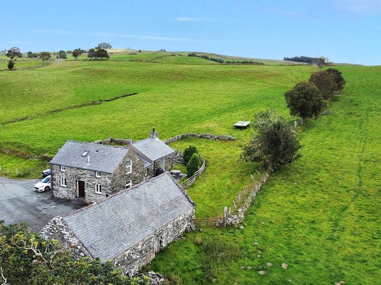 Orsedd Wen Cottage, listing photograph 3