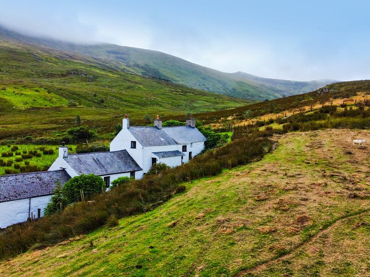 Cwm, listing photograph 5
