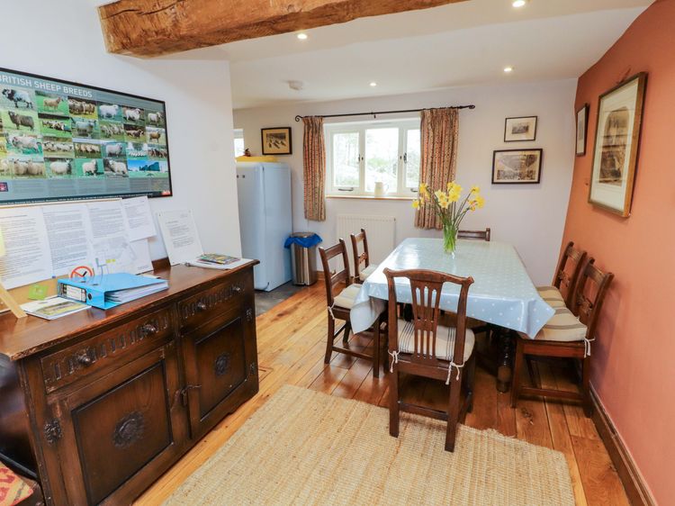Two Town End, listing photograph 11