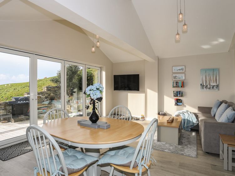 Bryn Y Mor, listing photograph 7