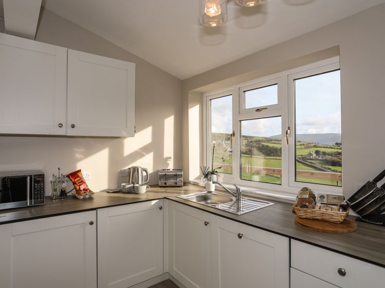 Bryn Y Mor, listing photograph 12