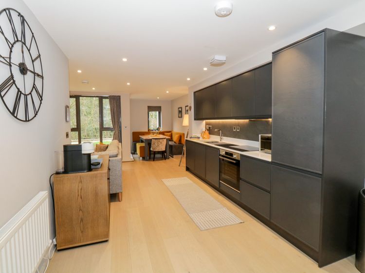 Rivers Edge, listing photograph 11