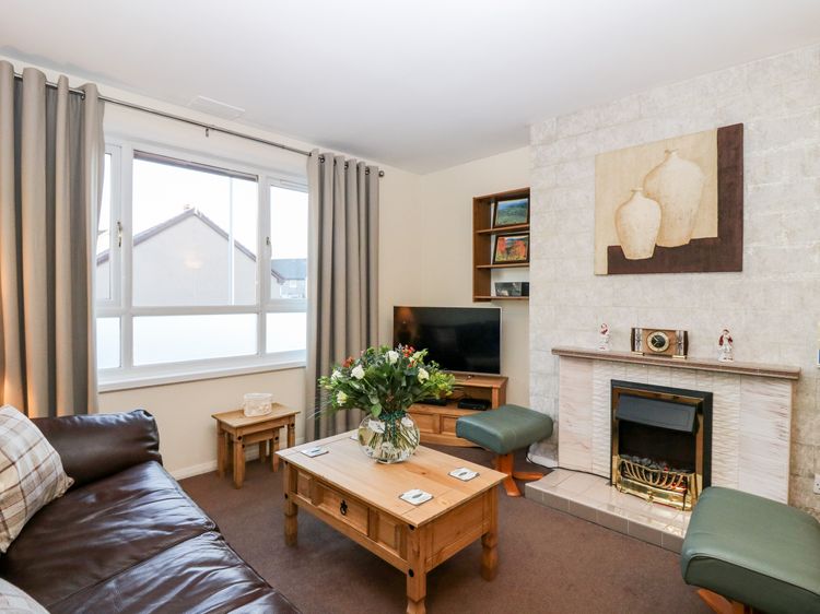 10 Annesley Park, listing photograph 2