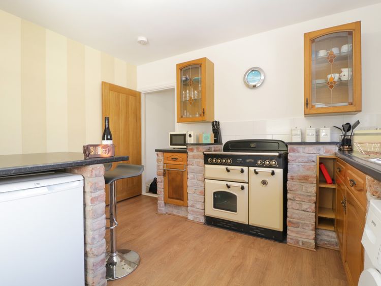 Driftwood Cottage, listing photograph 7