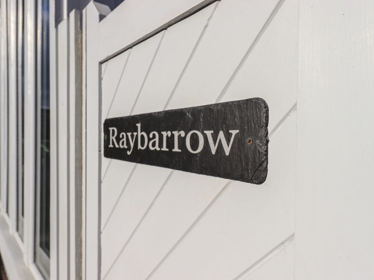 Raybarrow, listing photograph 3