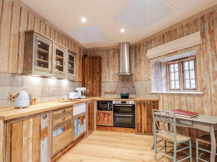 The Hen House, listing photograph 7