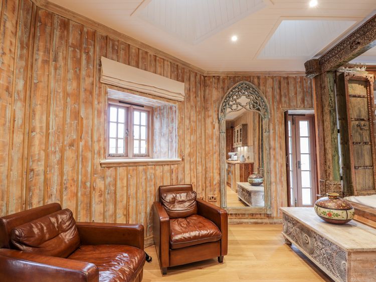 The Hen House, listing photograph 6