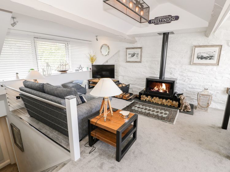 The Sail Loft, listing photograph 5