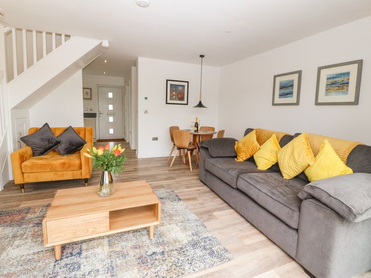 15 Parc Delfryn, listing photograph 4