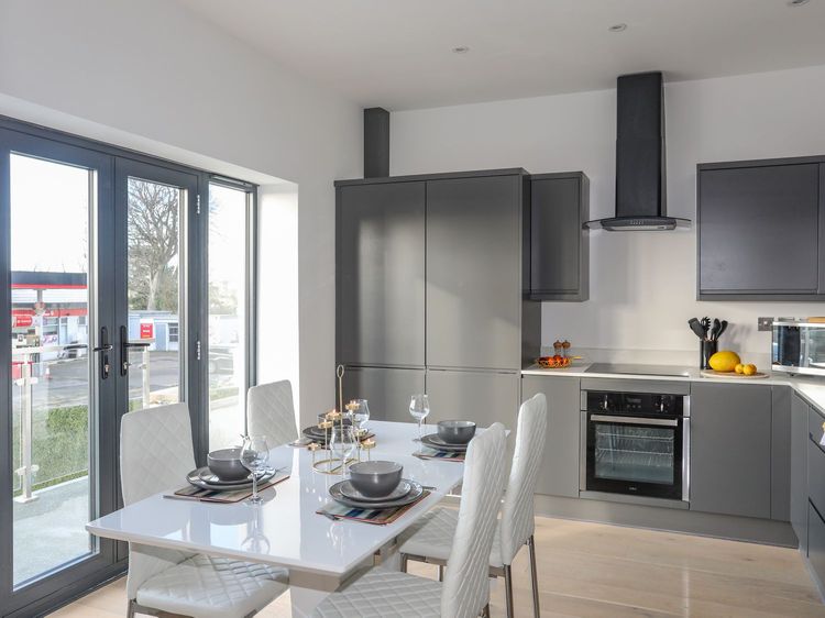 Bryn Min Manton Apartment, listing photograph 8