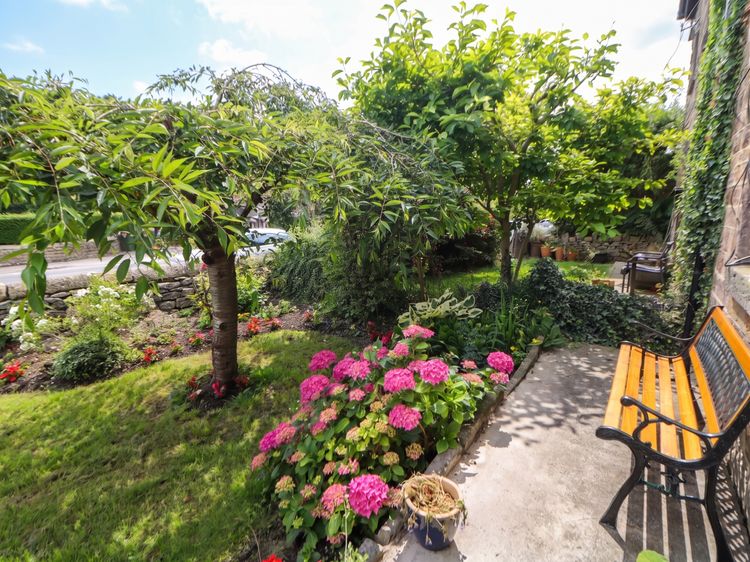 Cherry Tree Cottage, listing photograph 2