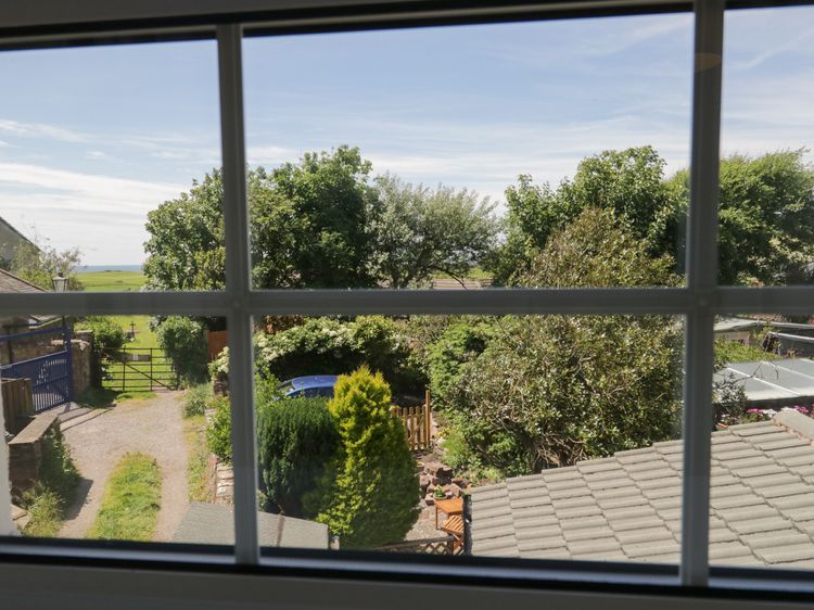 Holly Cottage, listing photograph 12