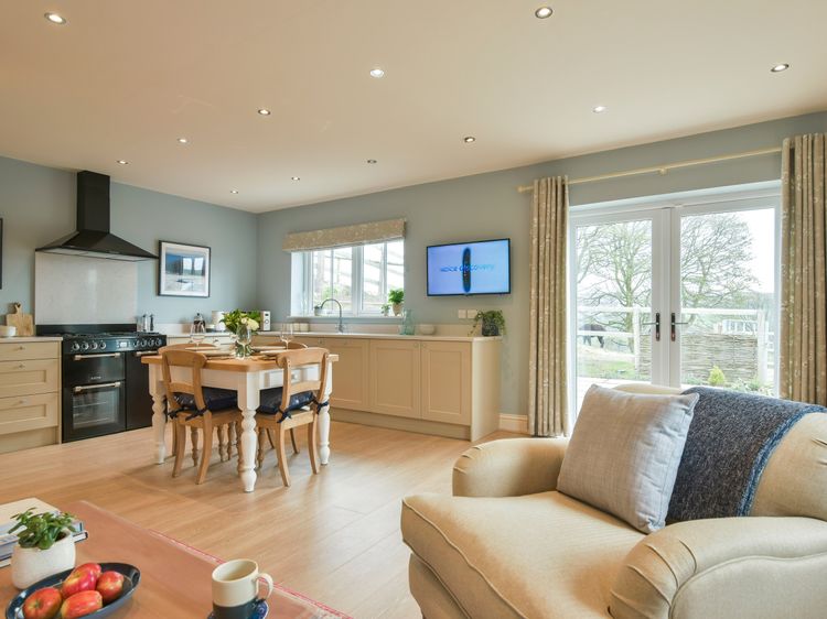 Walton House Cottage, listing photograph 11