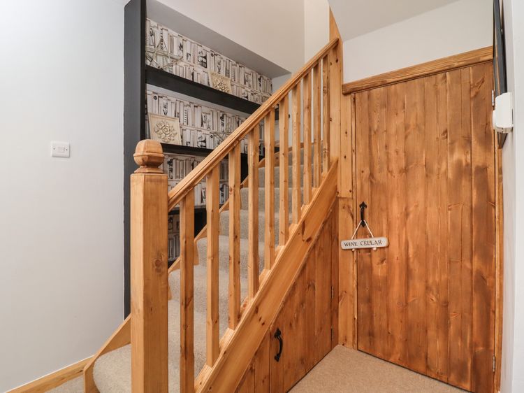 1 Walkers Barn, listing photograph 8