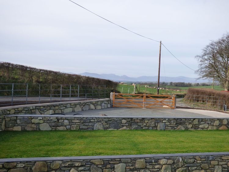 Merddwr, listing photograph 7