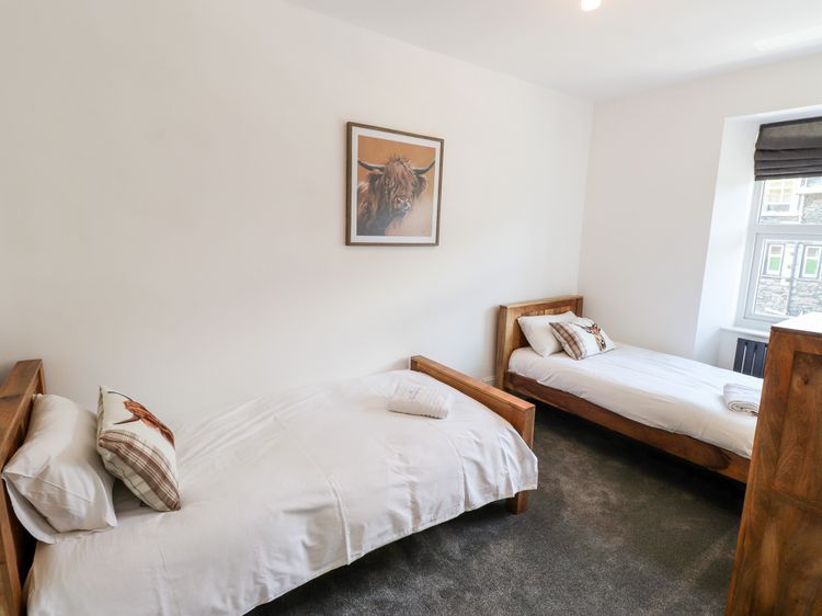8 Waterhead Terrace, listing photograph 9