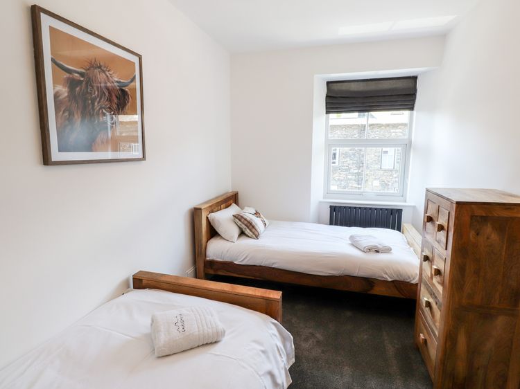 8 Waterhead Terrace, listing photograph 10