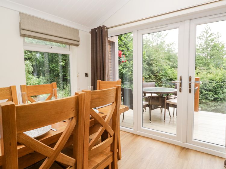 Robin Lodge, listing photograph 10