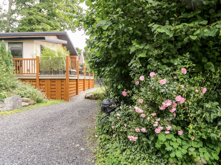 Robin Lodge, listing photograph 2
