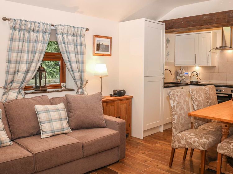 The Church Inn Cottage, listing photograph 4
