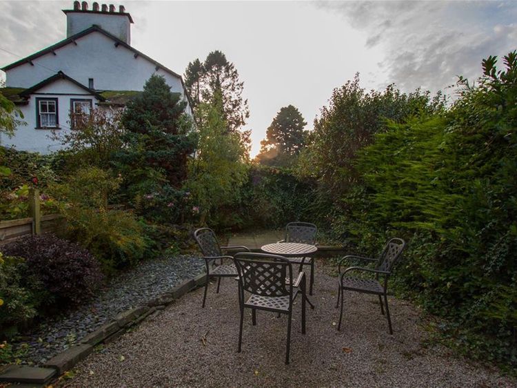 Rustic Cottage, listing photograph 11