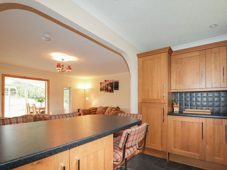 Garden Lodge, listing photograph 10