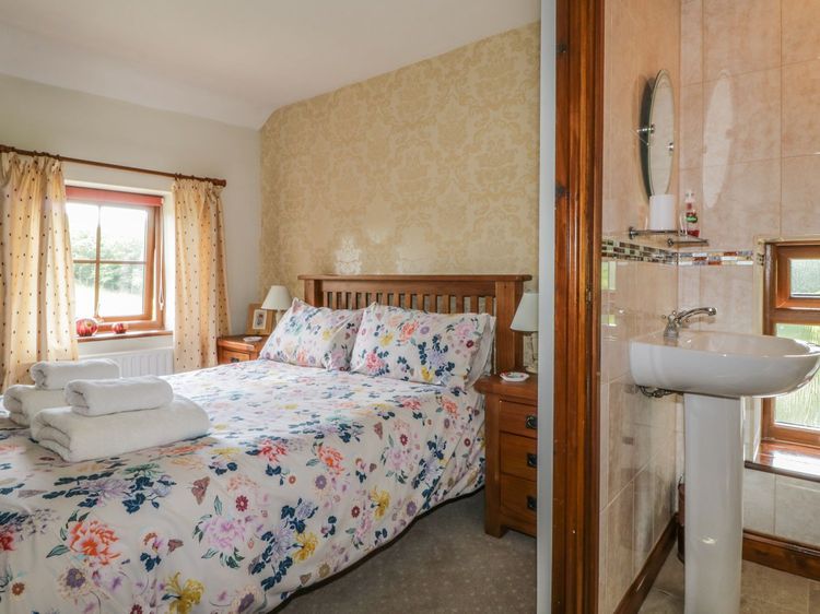 Poppy Cottage, listing photograph 11