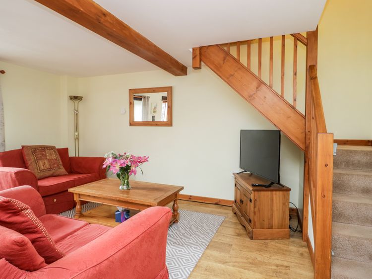 Lavender Cottage, listing photograph 3