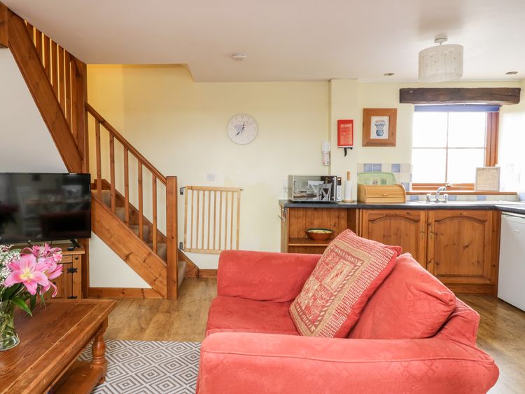 Lavender Cottage, listing photograph 5