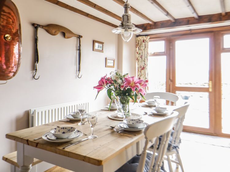 Daisy Cottage, listing photograph 8