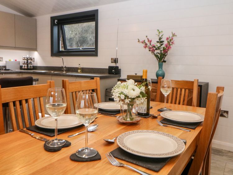 Stables Lodge, listing photograph 11