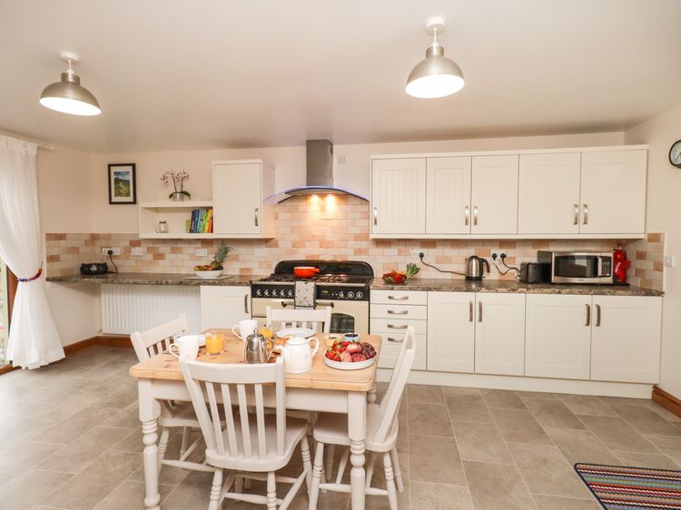 Bramblewood Cottage, listing photograph 9