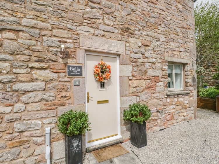 Bella Cottage, listing photograph 2