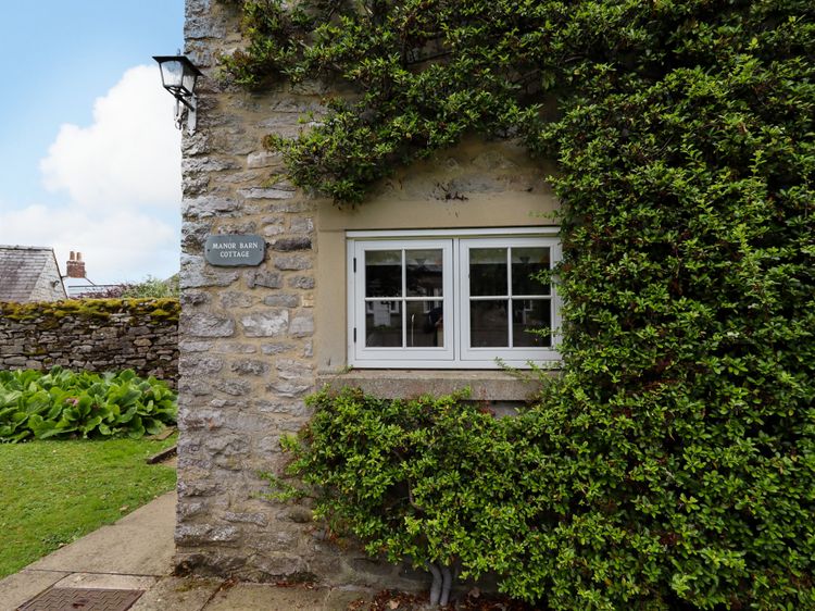 Manor Barn Cottage, listing photograph 3