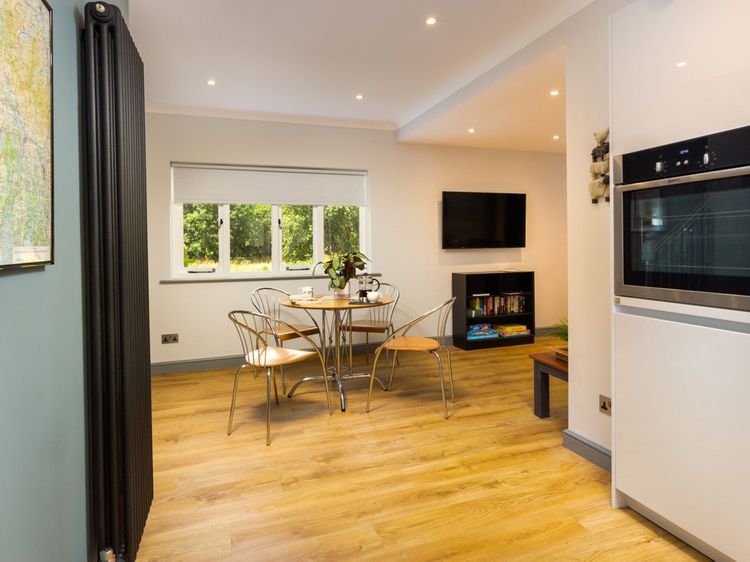 Bellman Cottage, listing photograph 11
