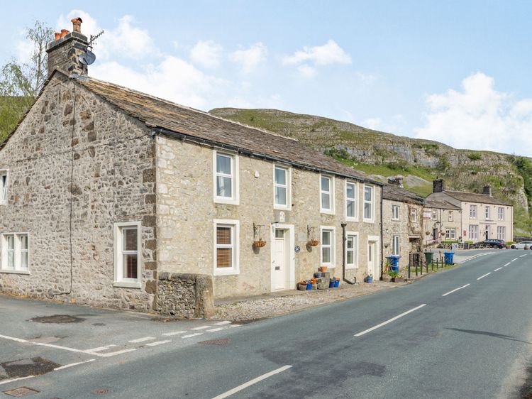 Anglers Cottage, listing photograph 2