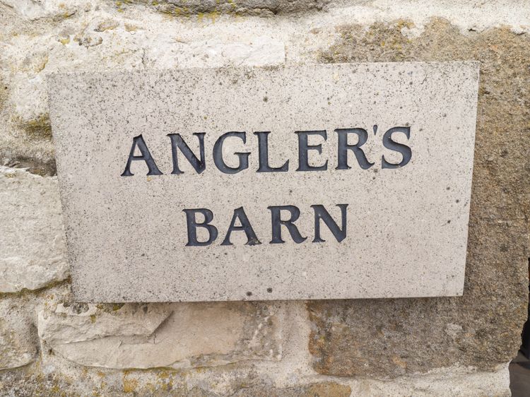 Anglers Barn, listing photograph 4